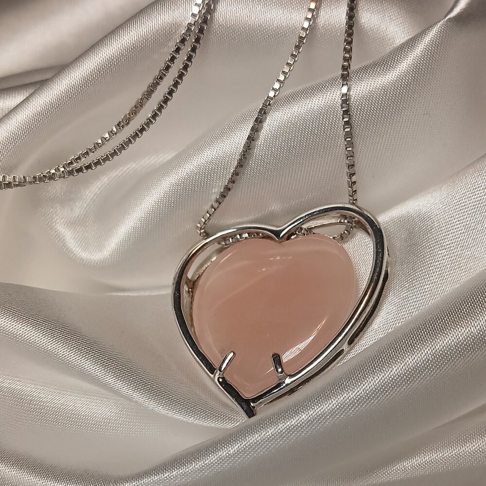 925 Sterling Silver Necklace with Rose Quartz Pendant